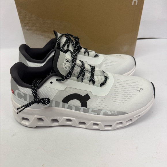 New On Cloud mens White CloudMonster athletic shoes sz 9 - Picture 5 of 8